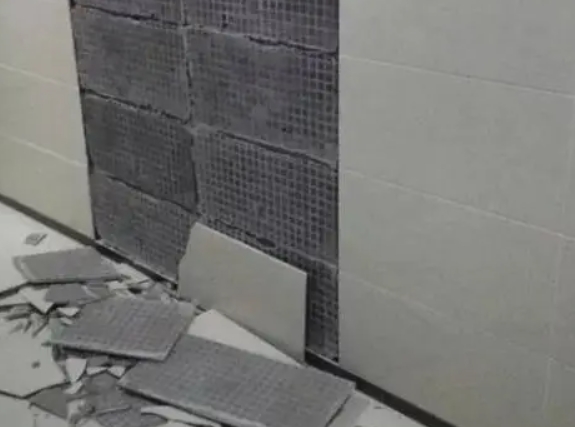 当雄瓷砖空鼓维修公司分享下当雄墙砖松动维修的知识